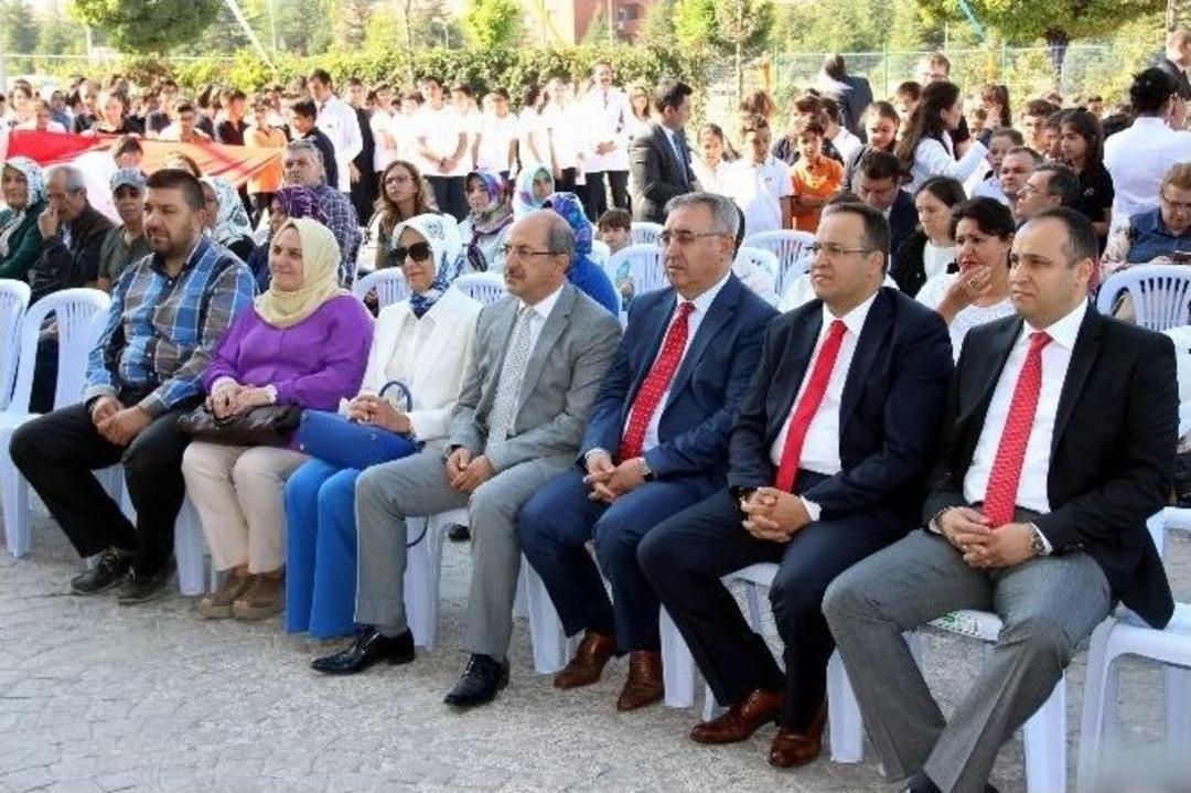 Tekden Ortaokulu Yeni Eğitim-&ouml;ğretim Yılına &lsquo;merhaba&rsquo; Dedi