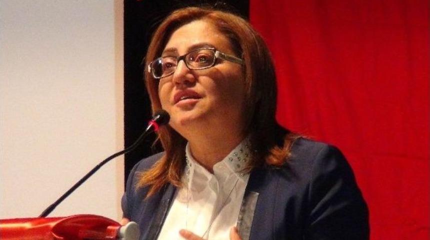 Gaziantep&rsquo;te Yeni Eğitim Yılı Şehit H&uuml;seyin G&uuml;m&uuml;ş İmam Hatip Ortaokulu&rsquo;ndaki T&ouml;renle Başladı