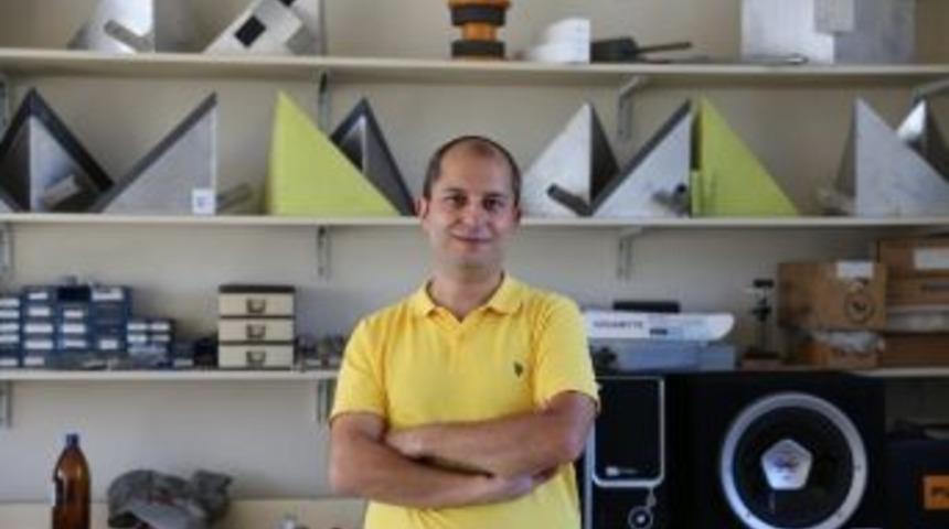 Gt&uuml;&rsquo;l&uuml; Araştırmacıya &rsquo;elektromanyetikte &Uuml;st&uuml;n Başarı&rsquo; &Ouml;d&uuml;l&uuml;