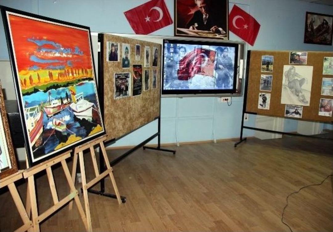 Şehit Sınıf Arkadaşlarının Kendi Yaptığı Resimler Sergilendi