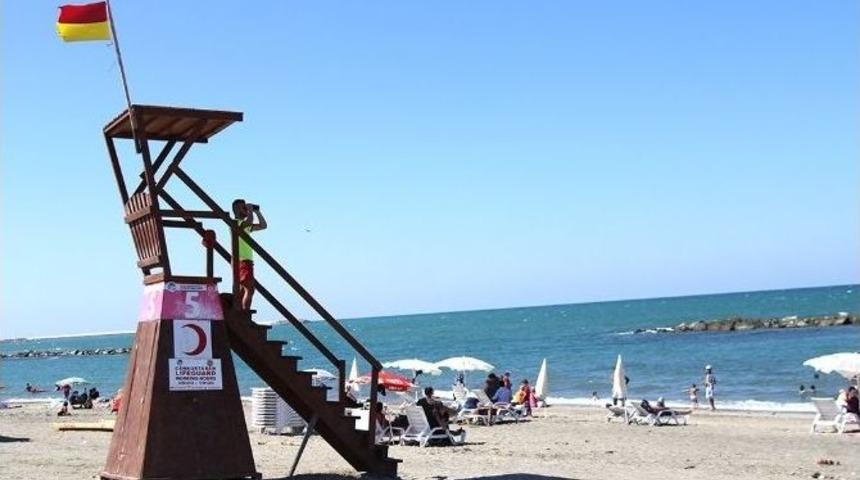 Kuzey Sahillerinde &Uuml;&ccedil; Aylık S&uuml;re&ccedil;te Bin 781 Vatandaş Boğulmaktan Kurtarıldı