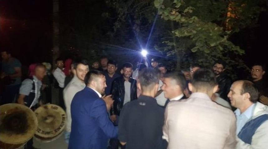 Damat Dayaktan Ka&ccedil;mak İ&ccedil;in Her Yolu Denedi