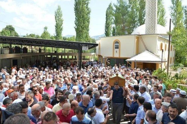 Başkan Böcek, Yarbaşçandır Muhtarı Utku’yu Son Yolculuğunda Yalnız Bırakmadı