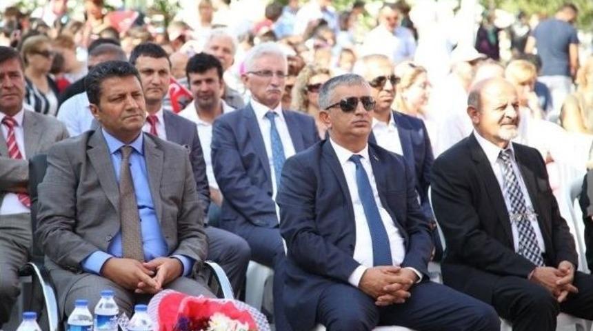 Yeni Eğitim &Ouml;ğretim Yılı Kartal&rsquo;da D&uuml;zenlenen T&ouml;renle Başladı