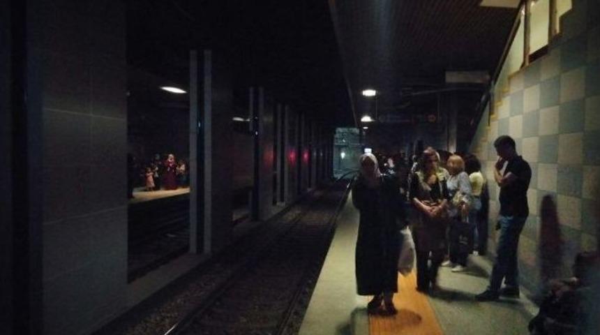 Bursa&rsquo;da Metro İstasyonunda Trafo Patladı