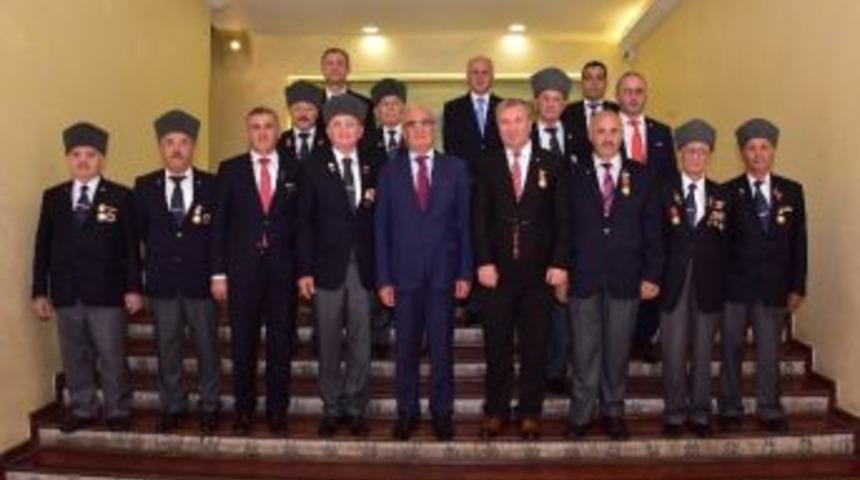 Başkan Yılmaz, Gazileri Ağırladı