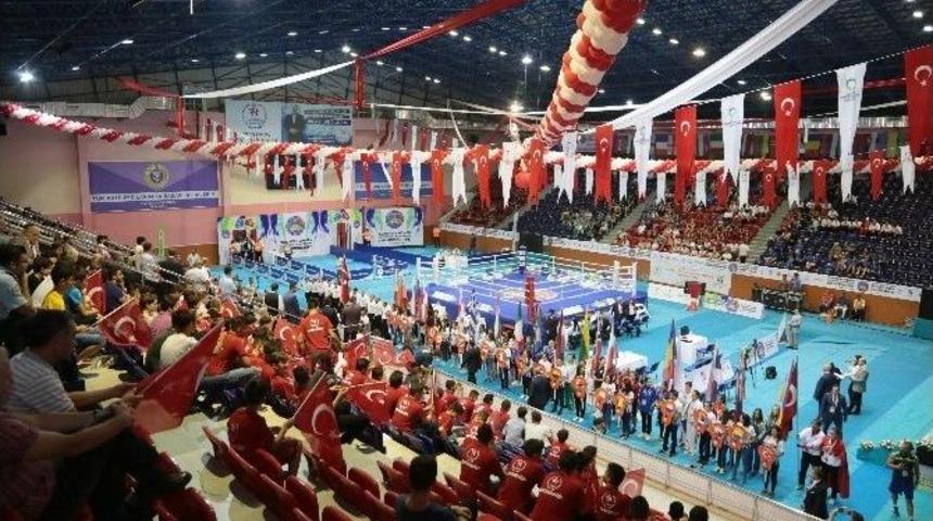 Yıldız Ve Gen&ccedil; Bayanlar Avrupa Boks Şampiyonası Ordu&rsquo;da Başladı