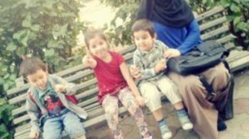 (&ouml;zel Haber) Daeş&rsquo;e Katılmak İ&ccedil;in D&ouml;rt &Ccedil;ocuğuyla Ka&ccedil;tığını İddia Ettiği Karısını Sokak Sokak Arıyor