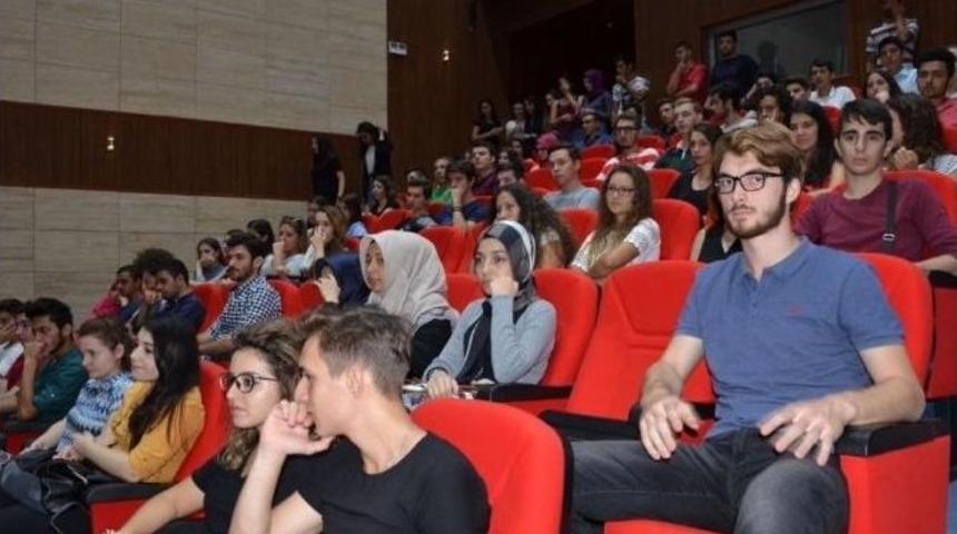 Yabancı Diller Yüksekokulu’ndan Oryantasyon Programı