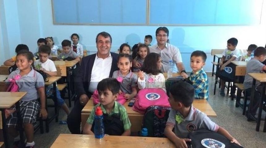 Mut Belediyesi&rsquo;nden Bin 168 &Ouml;ğrenciye Kırtasiye Yardımı