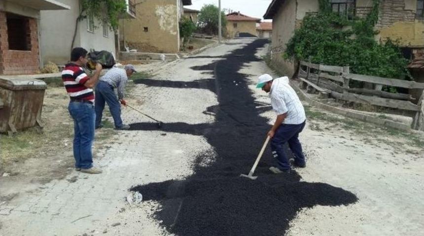 Cadde Ve Sokaklara Asfalt Yama &Ccedil;alışmaları