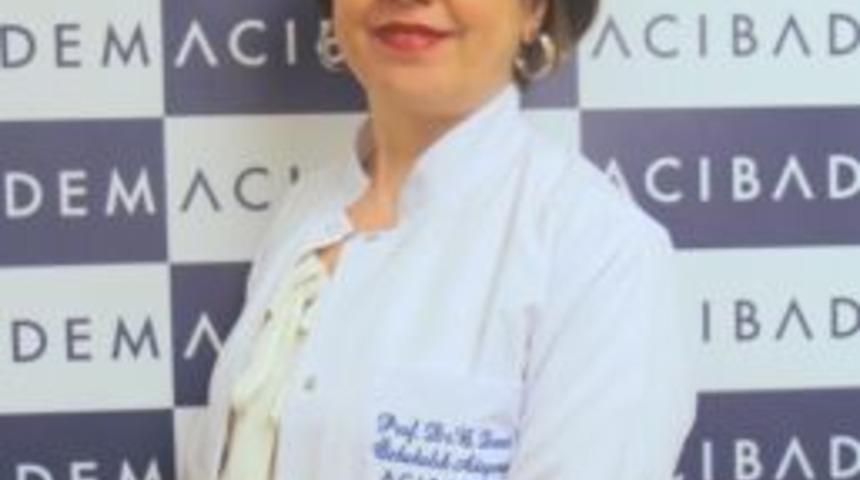 Alzheimer Hastalığı Hakkında Toplumda &ldquo;doğru&rdquo; Sanılan &ldquo;yanlış&rdquo; Bilgiler