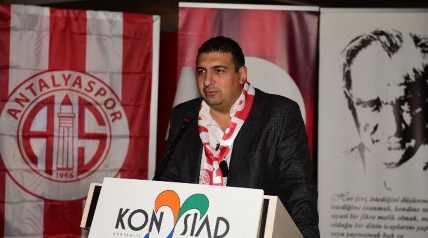 &Ouml;zt&uuml;rk, Samuel Eto&rsquo;o&rsquo;yu Eleştirdi