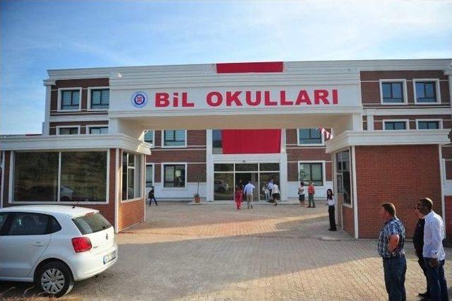 Orhangazi’nin İlk Özel Okuluna Görkemli Açılış