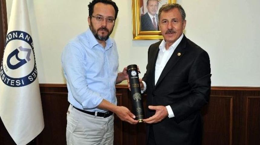 Manisa Milletvekili Sel&ccedil;uk &Ouml;zdağ&rsquo;dan Ad&uuml; Rekt&ouml;r&uuml; Bircan&rsquo;a Ziyaret