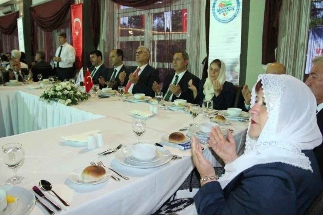 Başkan Uysal&rsquo;dan Gazi Ve Şehit Ailelerine Moral Yemeği