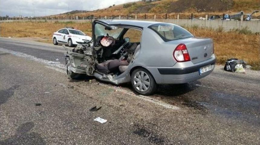 6 Kişinin Yaralandığı Kazada Can Pazarı