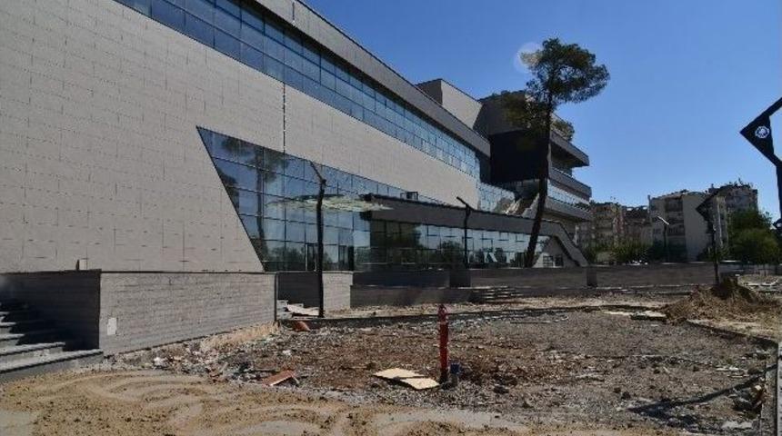 K&uuml;lt&uuml;r Kongre Merkezi &Ouml;n&uuml;m&uuml;zdeki Ay A&ccedil;ılıyor