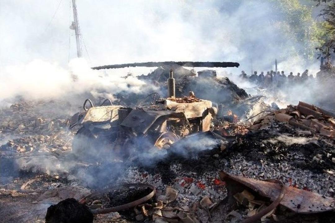 (&ouml;zel Haber) Yangın Bir K&ouml;y&uuml; Yok Etti