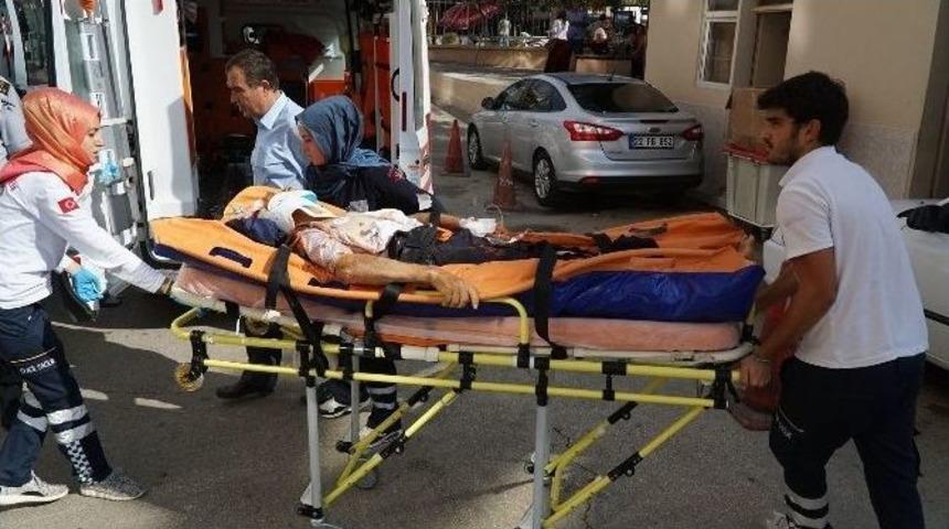 Tatil D&ouml;n&uuml;ş&uuml; Yaşlı &Ccedil;ifti Kaza Ayırdı