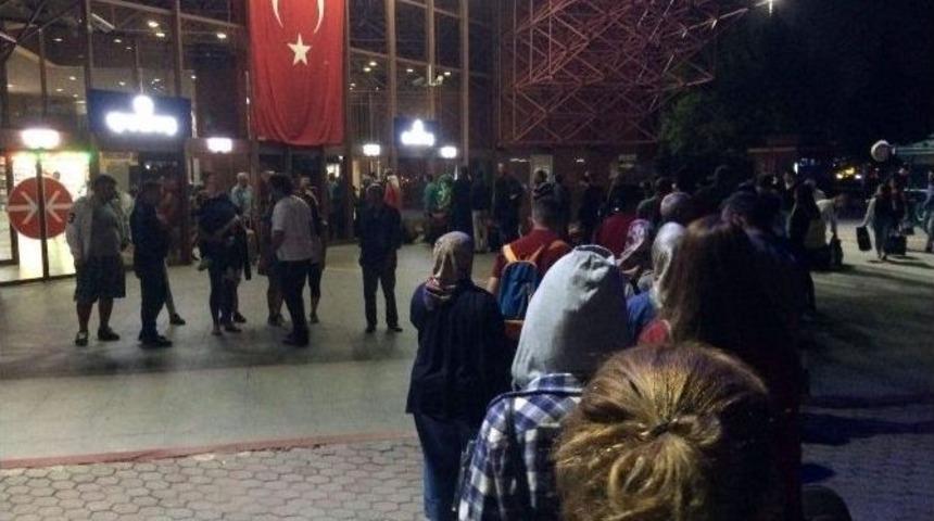 X-ray Cihazı Metrelerce Kuyruk Oluşturdu