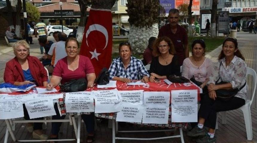 S&ouml;ke Chp Kadın Kollarından Manifestoya Destek Kampanyası