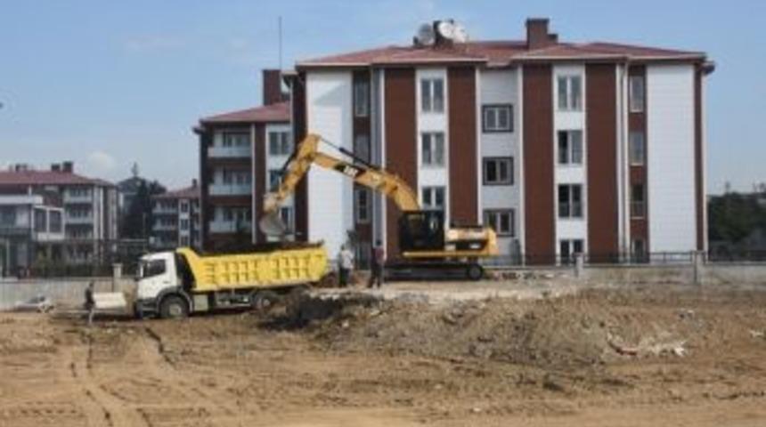 Toki Alanında Yağmur Suyu Hattı D&ouml;şeniyor