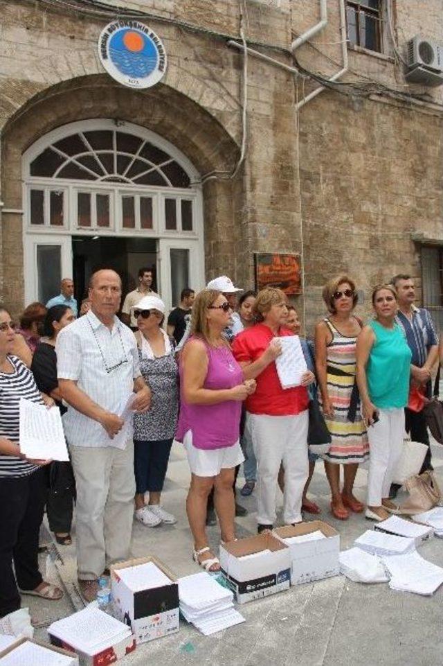 Mersin’de Nükleer Karşıtları, Meclis Komisyon Üyelerine 30 Bin Dilekçe Verdi