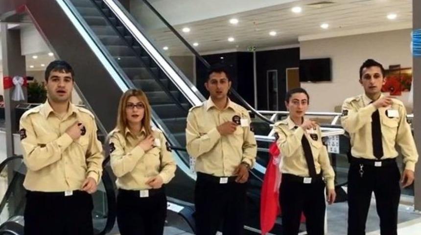 Hastane Personelinden İşitme Engelliler İ&ccedil;in Klip