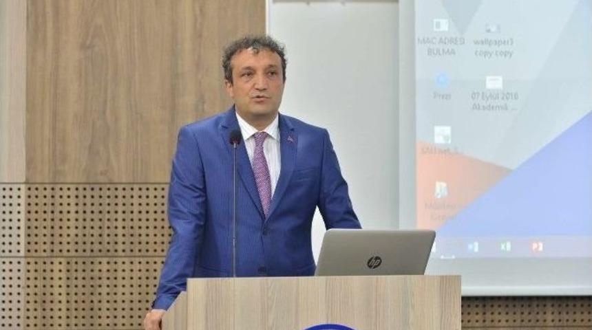 Hukuk Fak&uuml;ltesi Yeni &Ouml;ğrencilerine İlk Ders Başsavcıdan