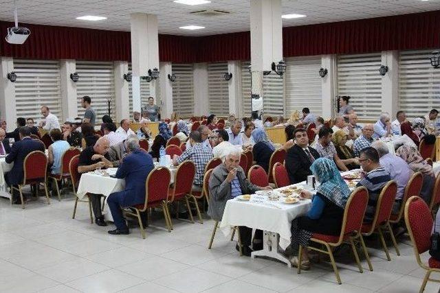 Söke’de Protokolle Şehit Aileleri Ve Gazileri Yemekte Buluştu