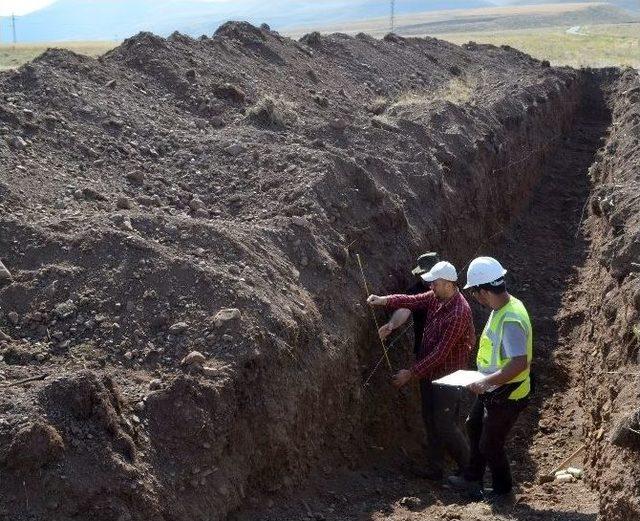 Büyükşehir Kentin Deprem Fay Hatlarını İnceliyor