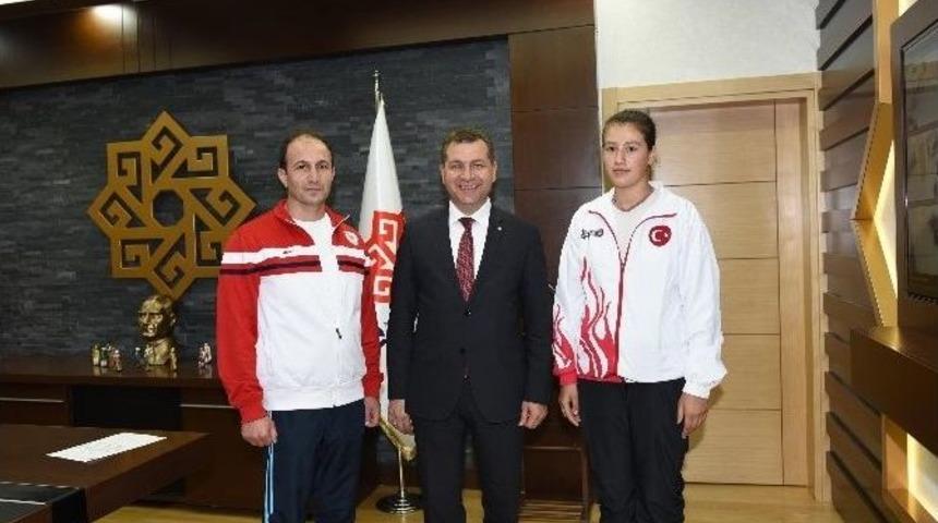 Karesi Spor T&uuml;rkiye&rsquo;yi Gururlandırdı