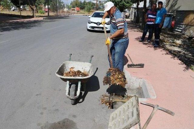 Manisa Sokakları Kışa Hazırlanıyor