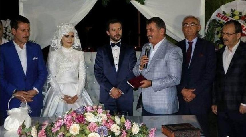 Başkan Yılmaz, Oda Başkanın Oğlunun Nikahını Kıydı