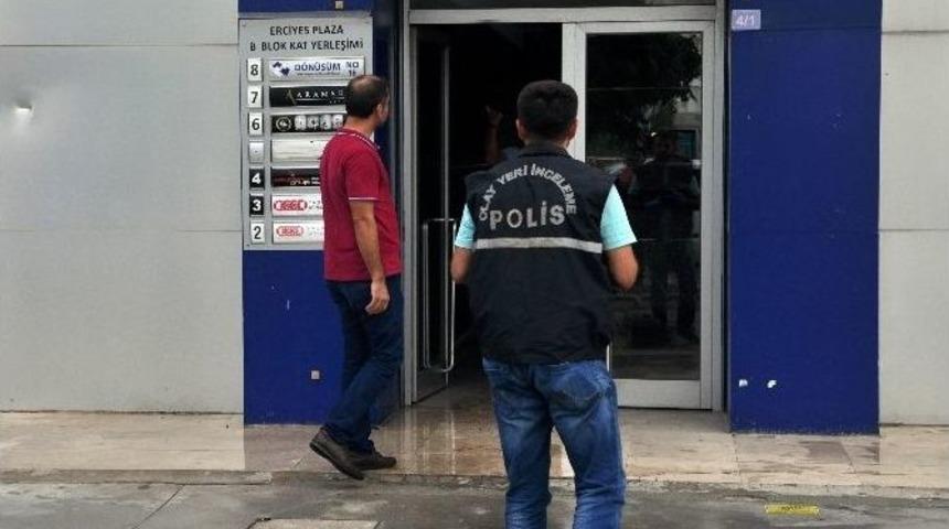 Antalya&rsquo;da Silahlı Kavga: 2 Yaralı