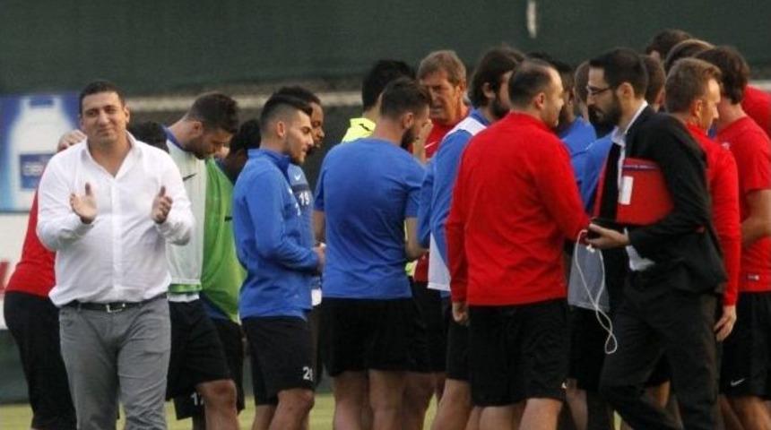 Eto&rsquo;o S&uuml;resiz Kadro Dışı Bırakıldı