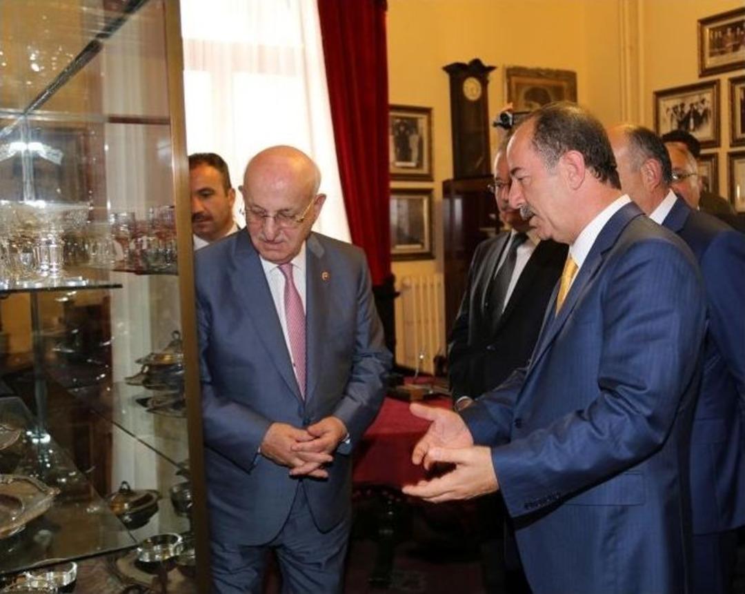 Meclis Başkanı Kahraman Ve Bakan M&uuml;ezzinoğlu, Edirne Belediyesi&rsquo;ni Ziyaret Etti