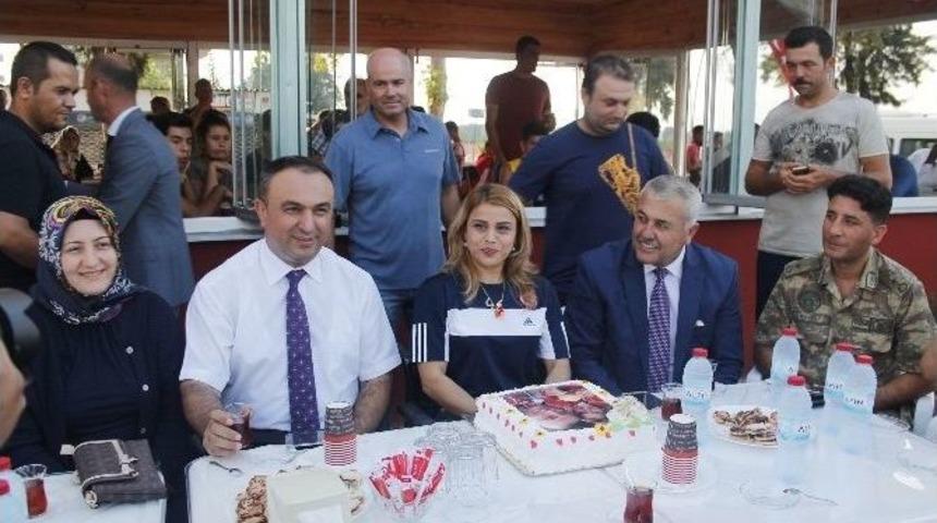 Şampiyon Nazmiye Muratlı Hatay&rsquo;da Davul Zurna İle Karşılandı