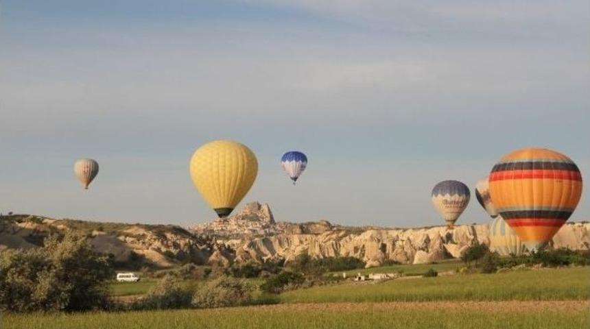 Kapadokya&rsquo;da Balon U&ccedil;uşları İptal Edildi