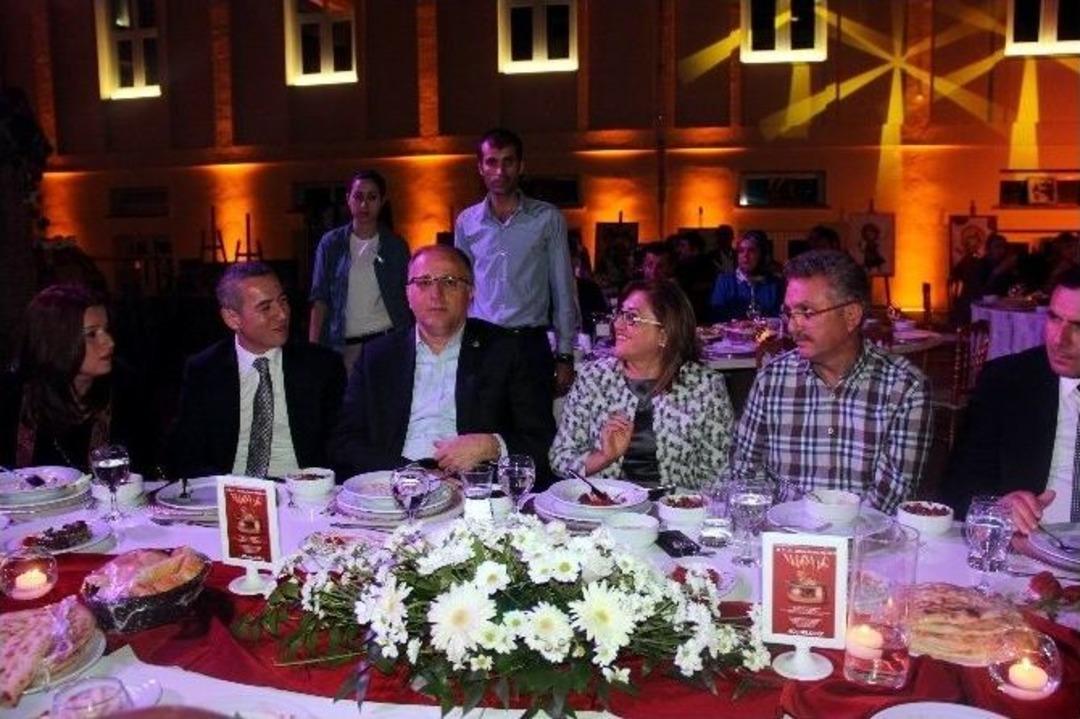 Gaziantep&rsquo;te Aşure Festivali &Ouml;ncesi Gala Yemeği