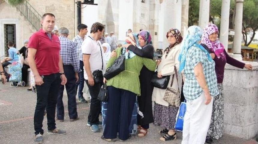 Aydınlı Hacılar Yurda D&ouml;n&uuml;yor