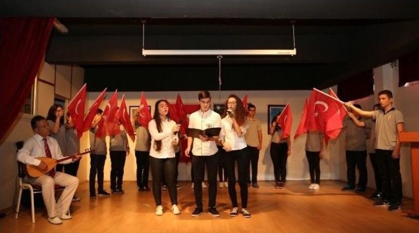 Başkan Karadeniz: "y&uuml;zde 100 Milli Kahramanları &Ouml;rnek Almalıyız&rdquo;