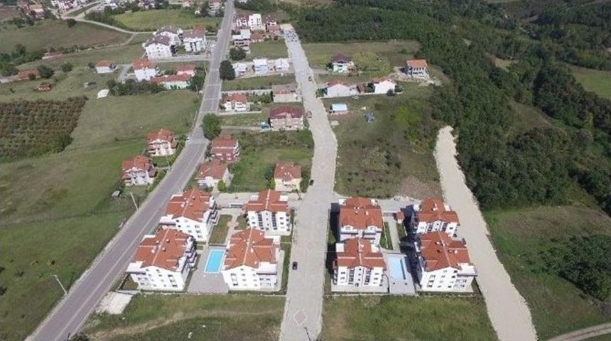 Başiskele&rsquo;de Cadde Ve Sokaklar Yenileniyor