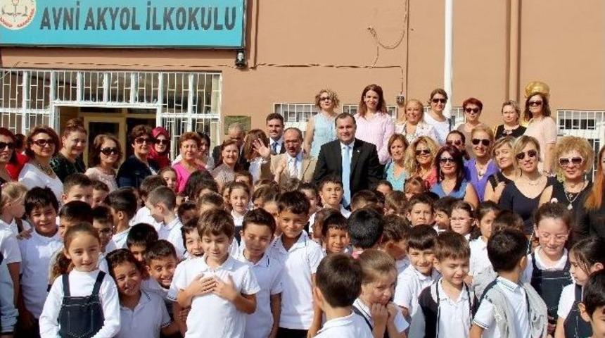 &Ccedil;ankaya Belediye Başkanı Taşdelen Yenilenen Okulları Ziyaret Etti