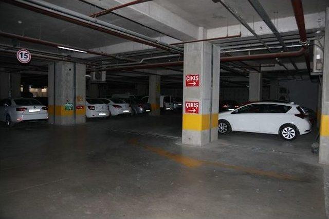 Urit’in Kapalı Otoparkı Vatandaşı Memnun Etti