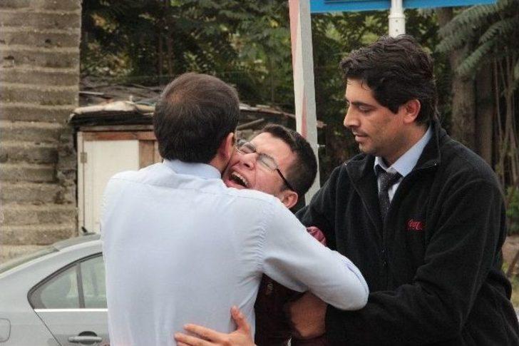 Ataşehir’de Otomobil Dereye Uçtu G4