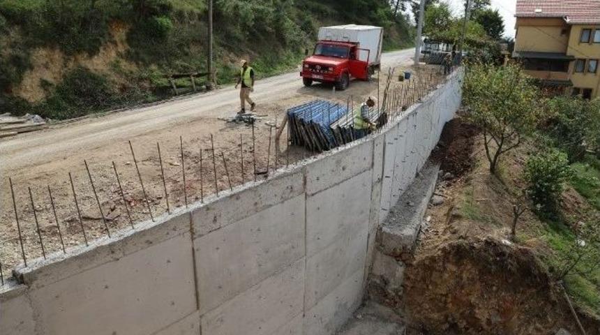 Başiskele&rsquo;de Binaların G&uuml;venliği Perde Duvarlarla Sağlanıyor
