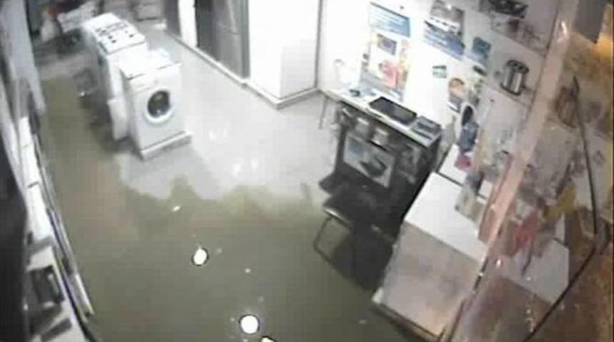 Şiddetli Yağmur Böyle Geldi