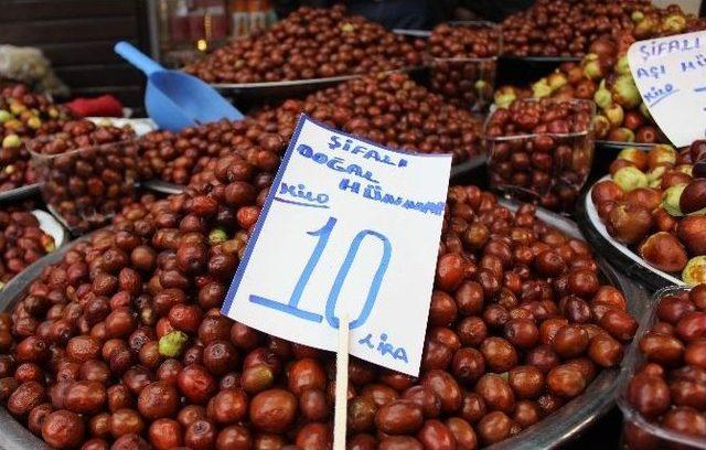 Şifa Kaynağı Hünnap Tezgahlardaki Yerini Aldı